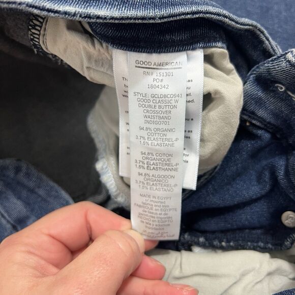 Good American Good Classic Crossover Straight Jeans - Picture 5 of 9